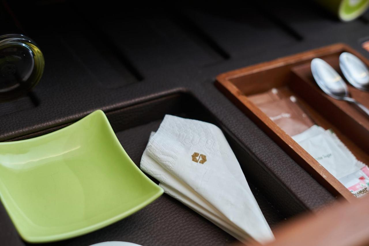 Shangri-La Rasa Ria, Kota Kinabalu Exterior foto A folded napkin