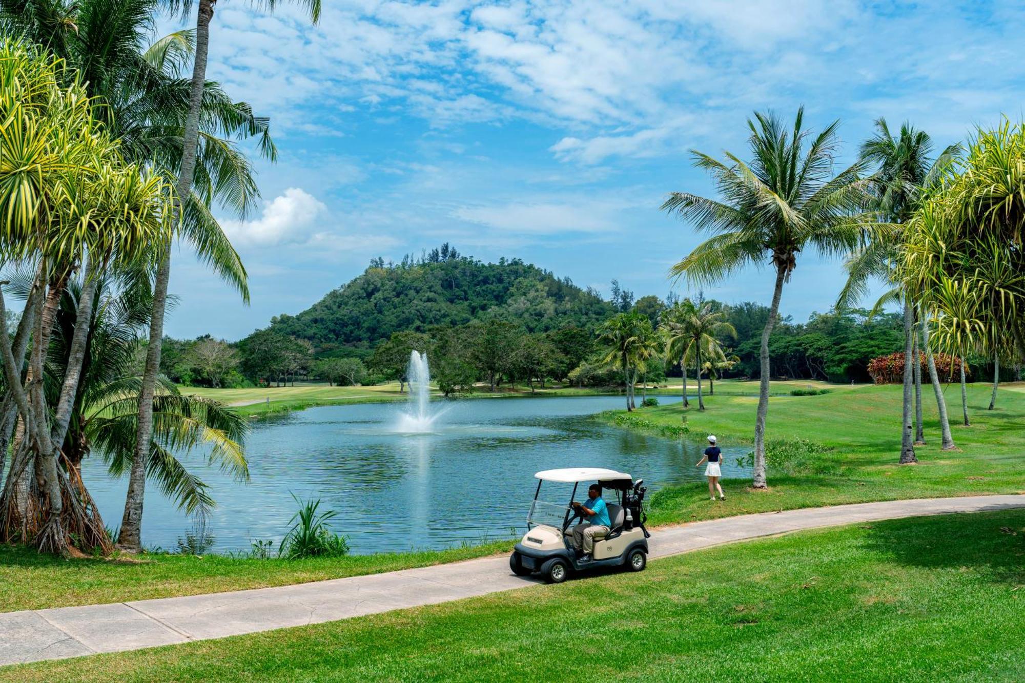 Shangri-La Rasa Ria, Kota Kinabalu Exterior foto Golf course in Phuket, Thailand